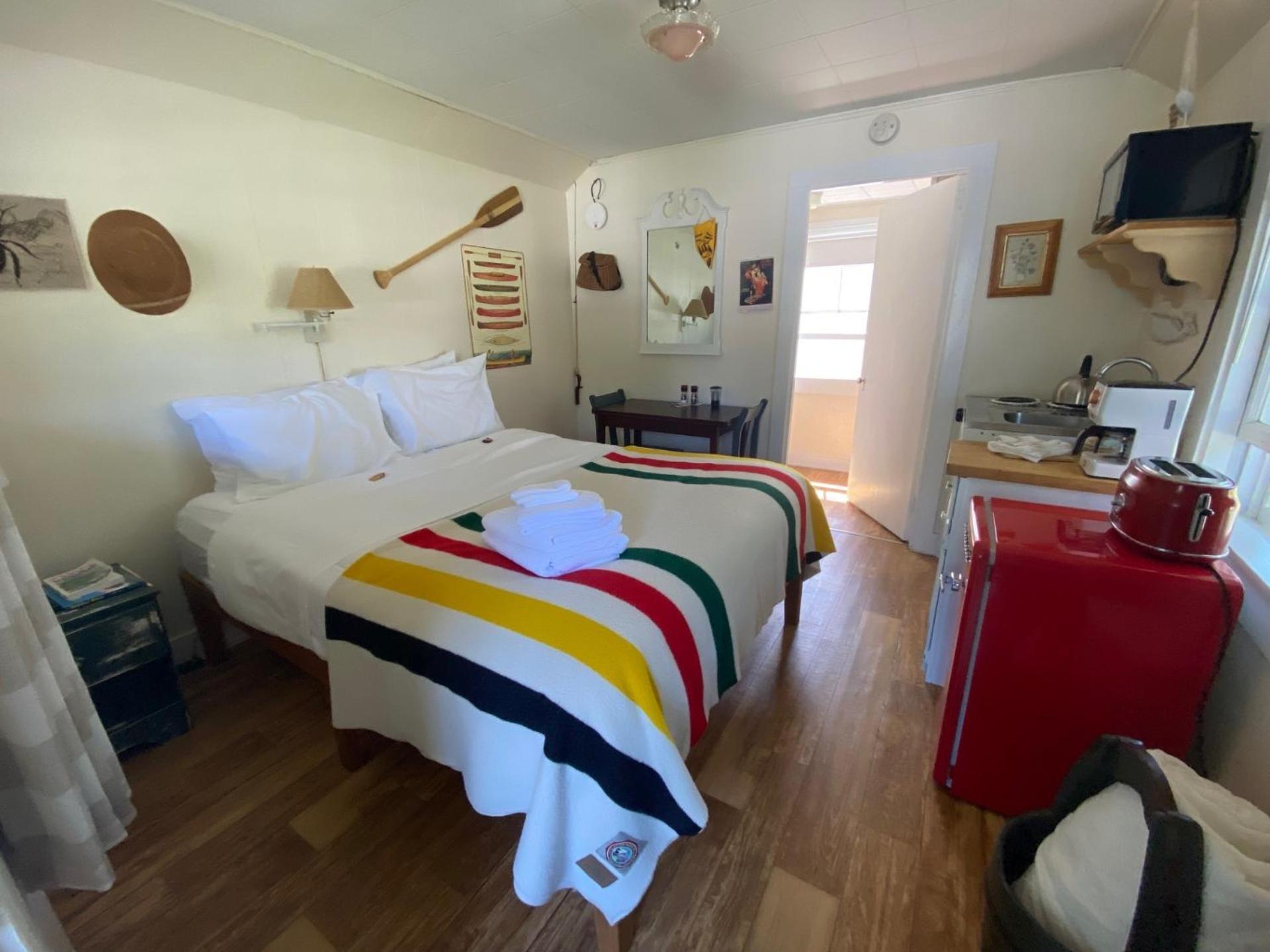 Bar Harbor Cottages & Suites Экстерьер фото